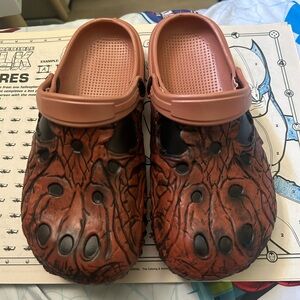 Garden croc clogs